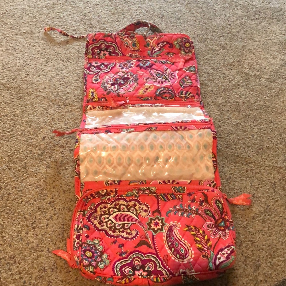 Vera Bradley travel storage